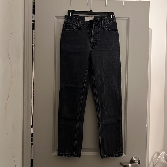 Everlane The '90s Cheeky Jean in Washed Black - Picture 3 of 5